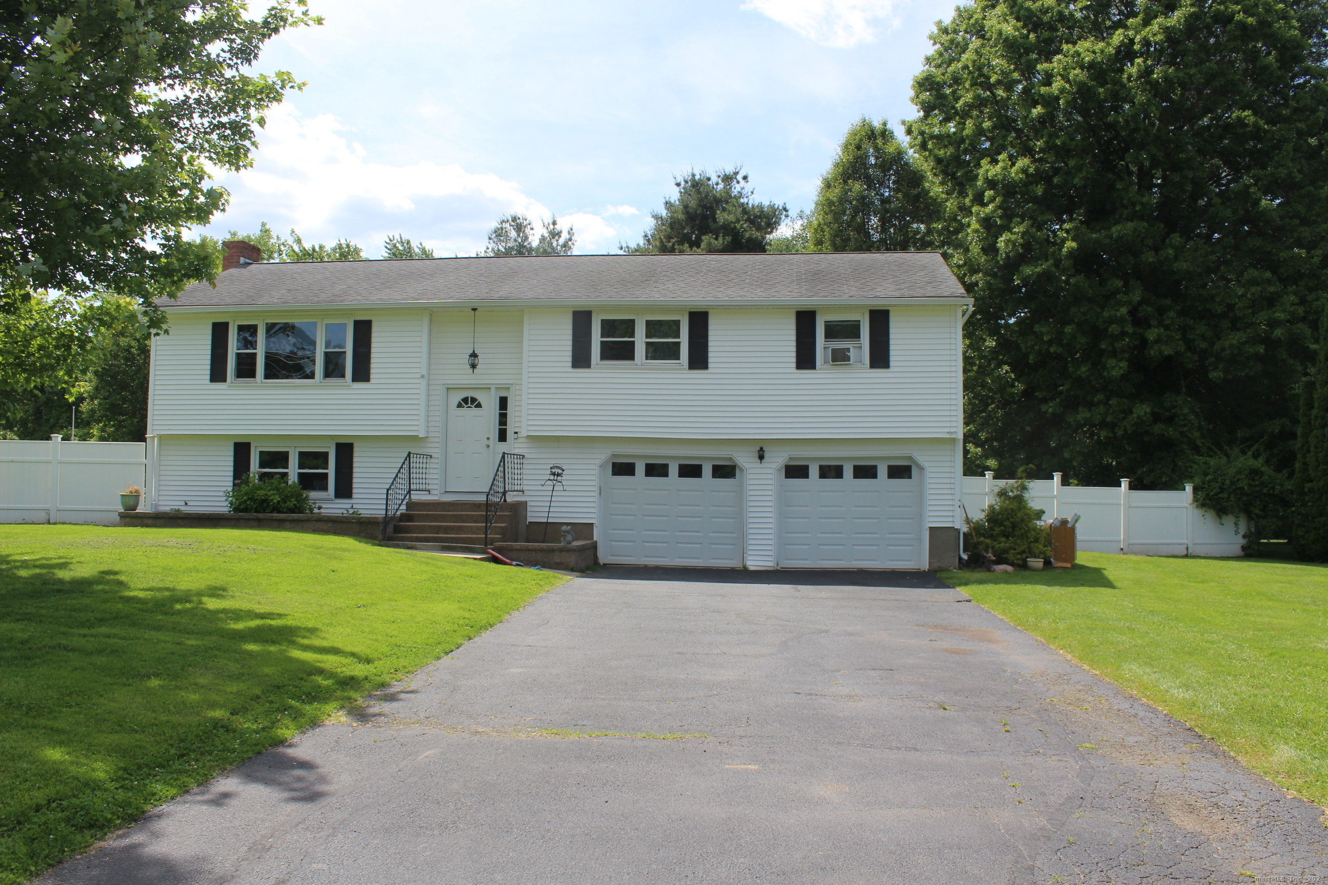 Property Photo:  1135 Palisado Avenue  CT 06095 