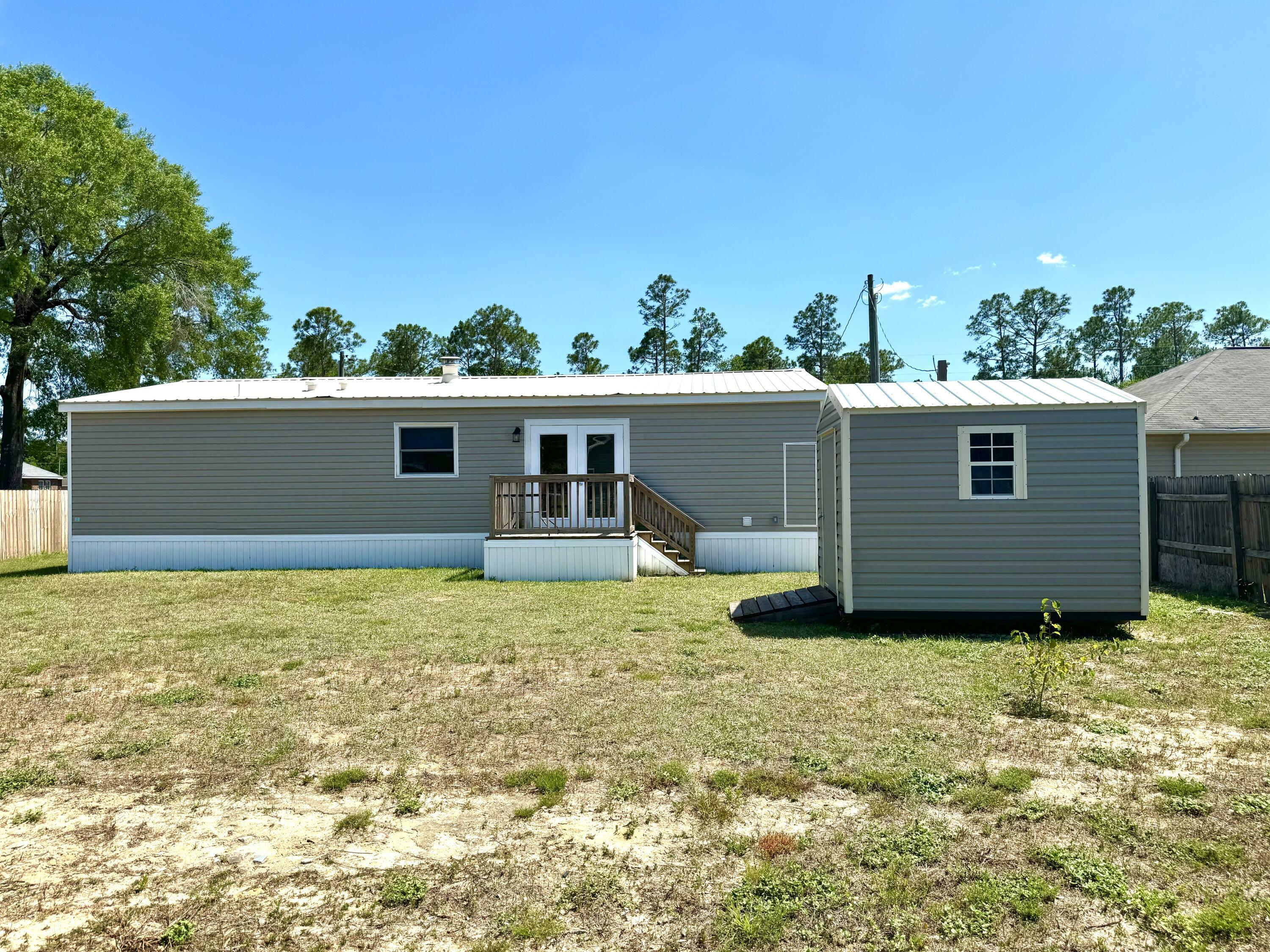 Property Photo:  4625 Canary Way  FL 32539 