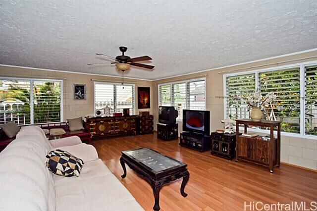 Property Photo: 87-371 Heleuma Street HI 96792