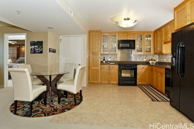 Property Photo:  1009 Kapiolani Boulevard 1007  HI 96814 