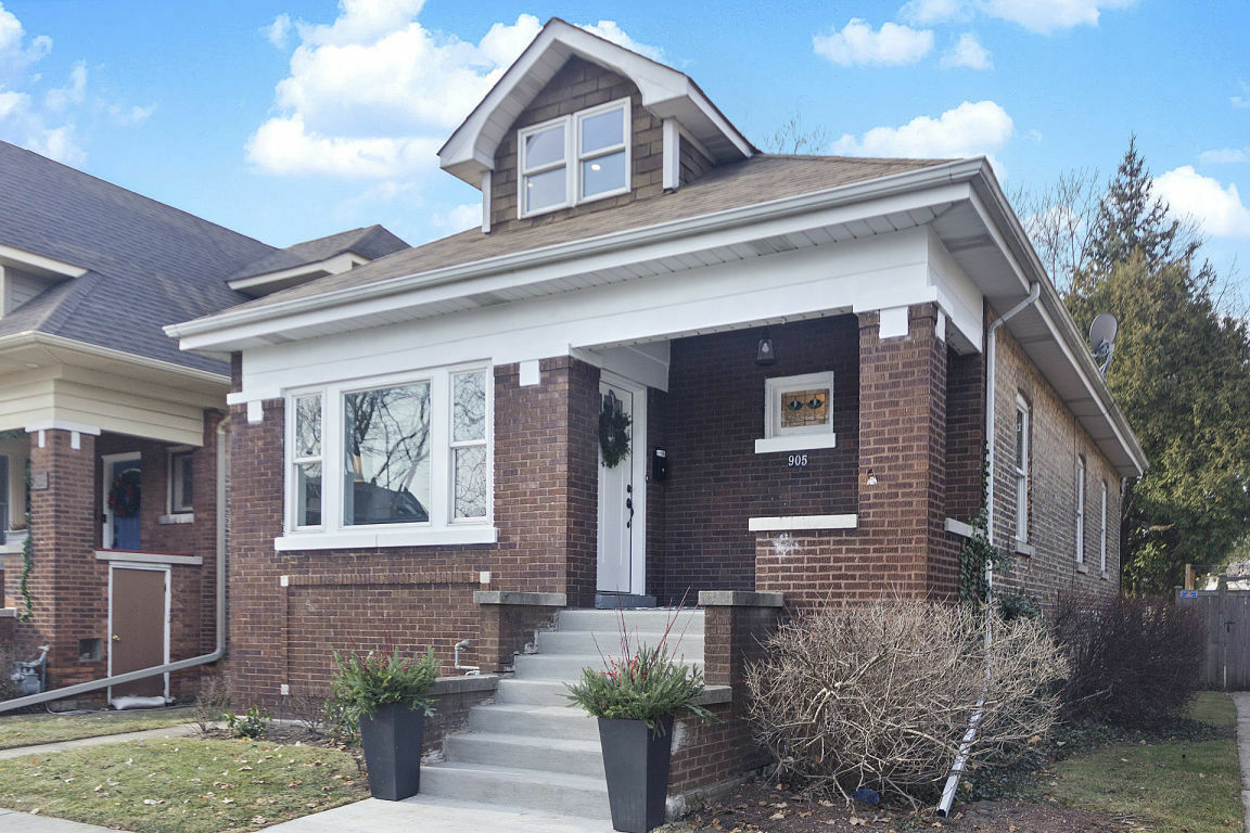 Property Photo:  905 Lathrop Avenue  IL 60130 