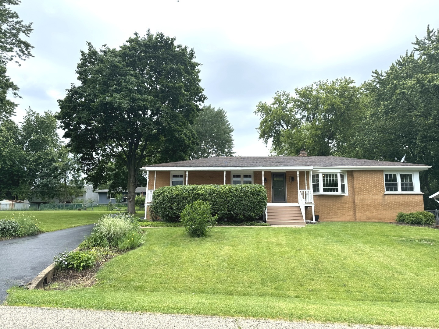 Property Photo:  1205 S Bonnie Brae Drive  IL 60050 