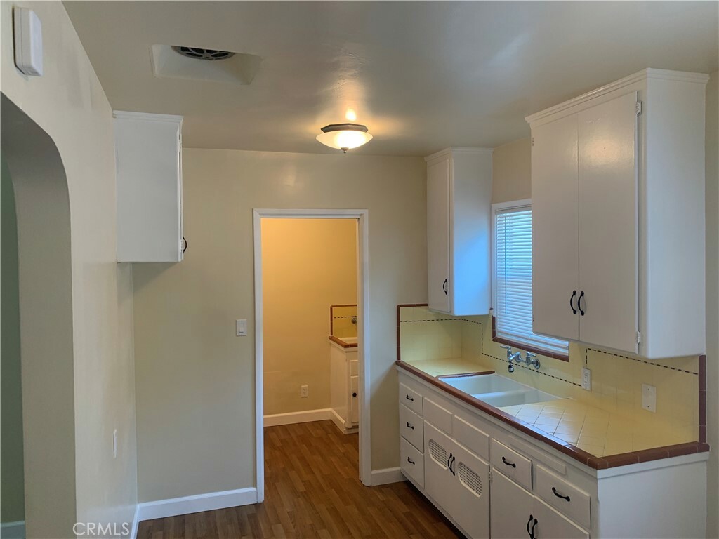 Property Photo:  565 W 17th Street  CA 90731 