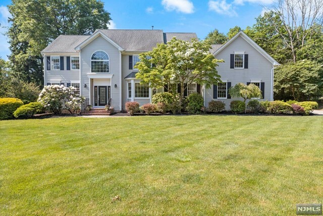 Property Photo:  2 Magnolia Court  NJ 07960 