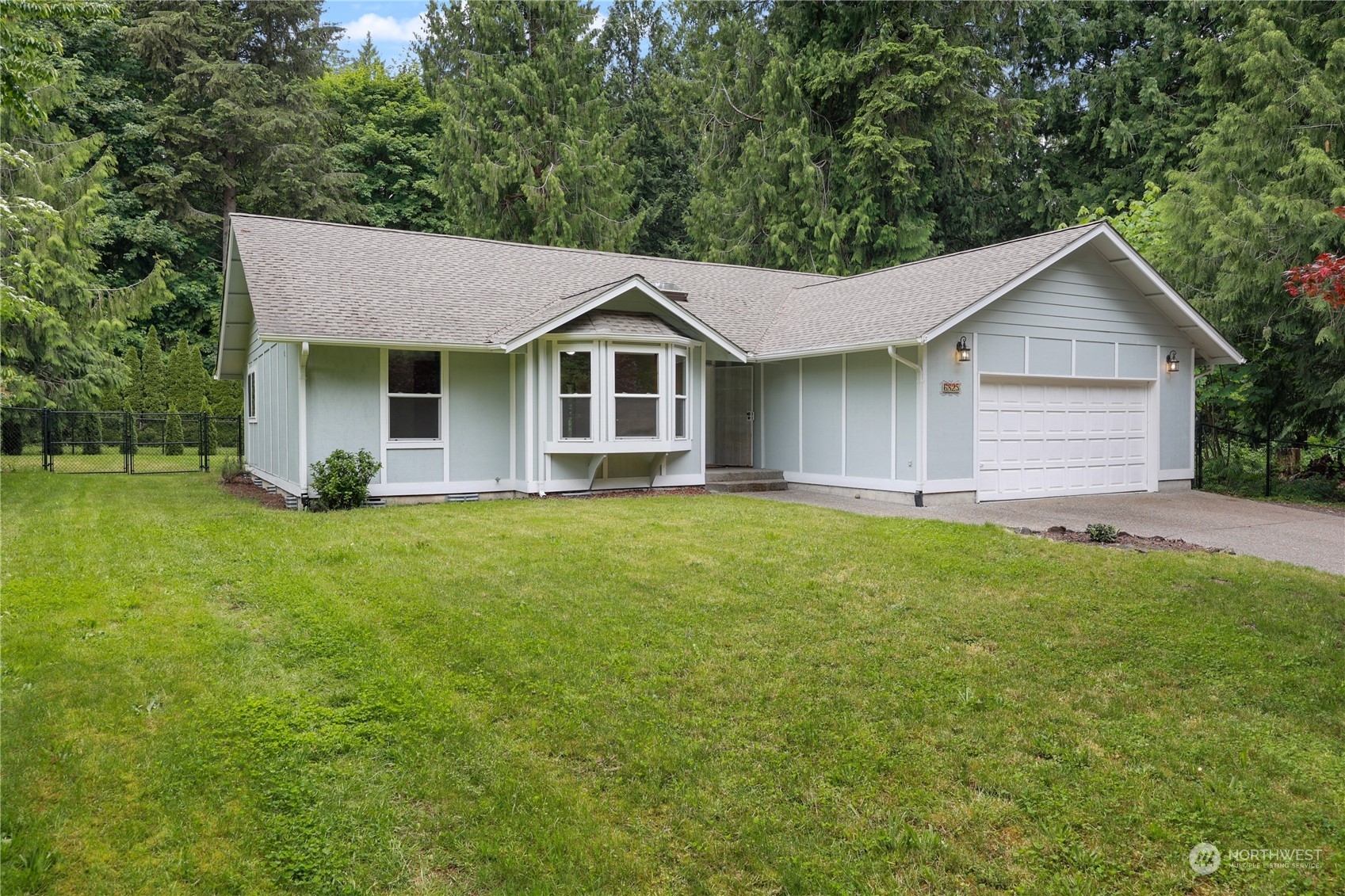 Property Photo:  6825 Old Forest Lane SE  WA 98501 