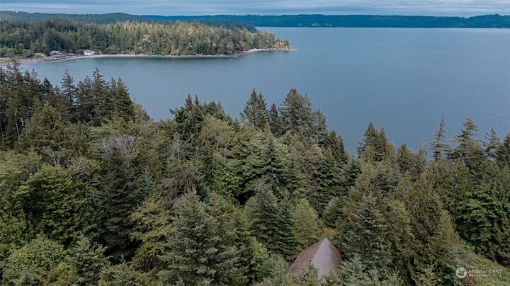 Property Photo: 241 Tog Road WA 98320