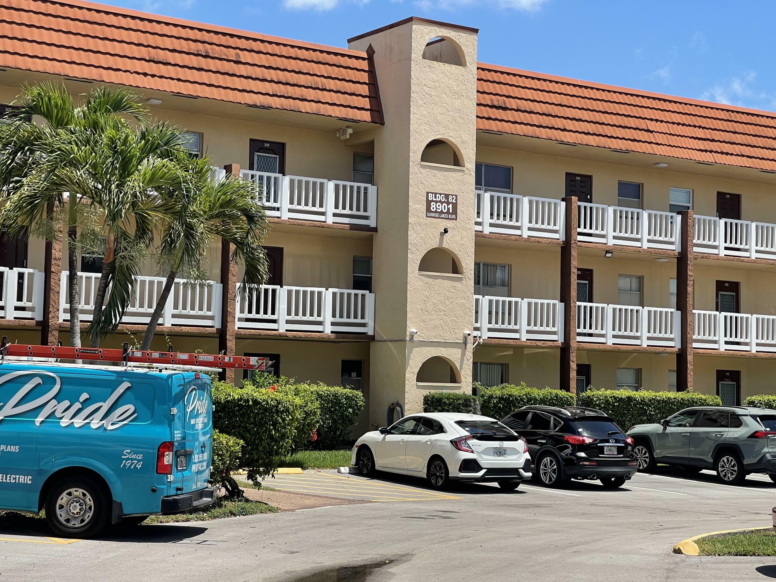 8901 Sunrise Lakes Boulevard 202  Sunrise FL 33322 photo