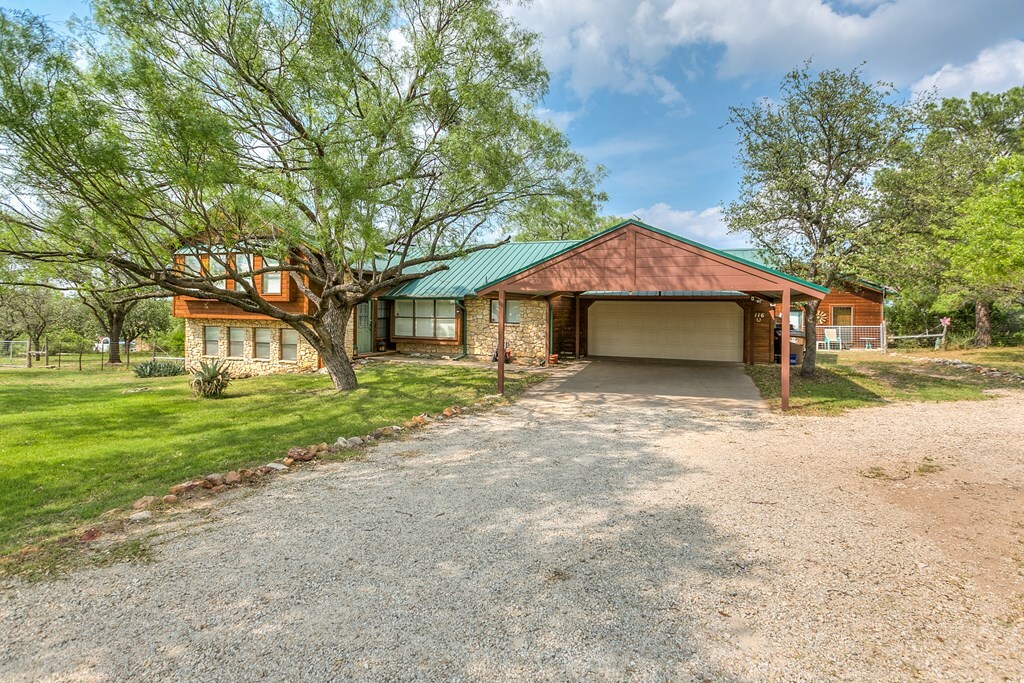 Property Photo:  116 Edinburgh Rd  TX 76901 