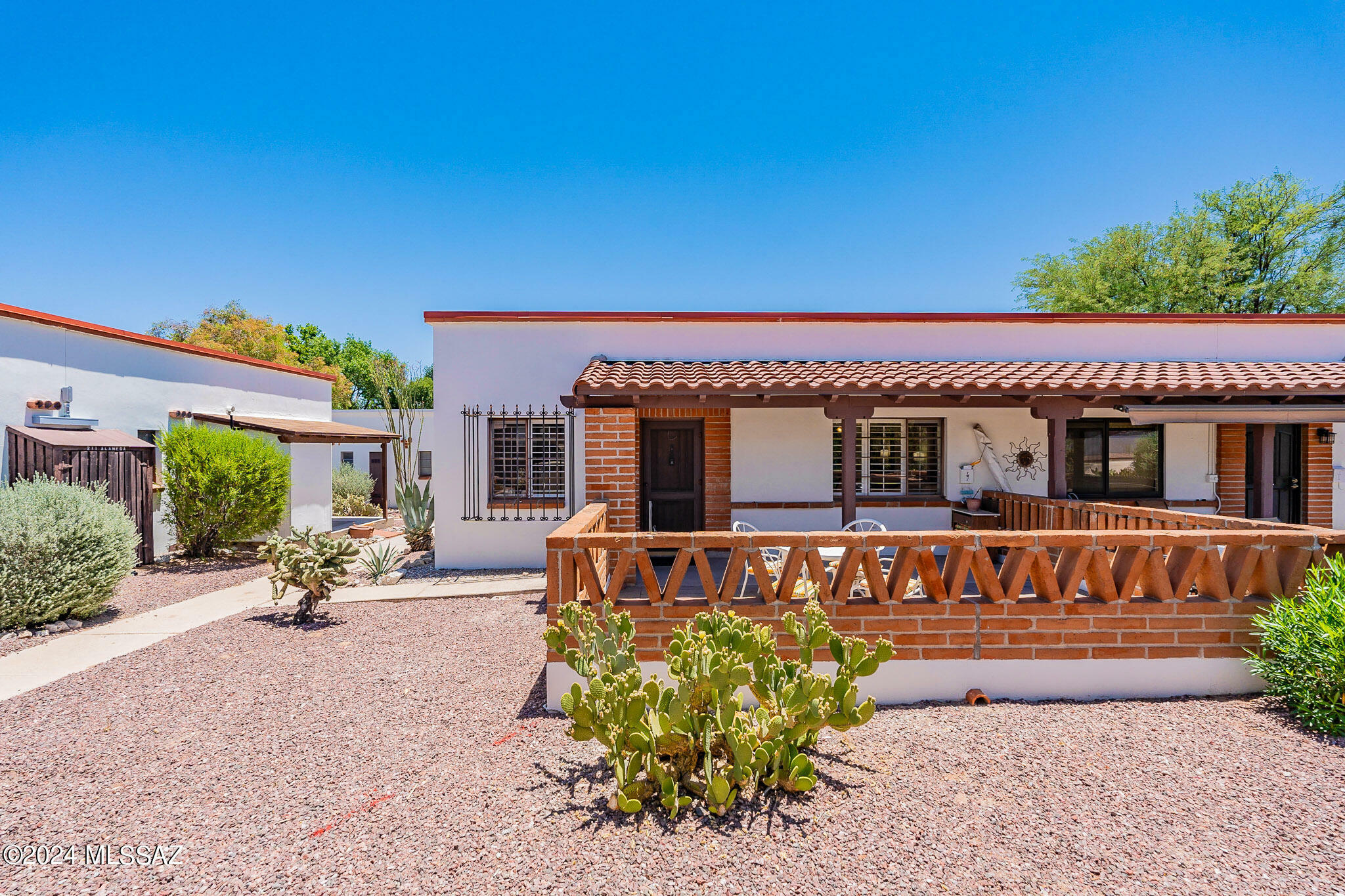 Property Photo:  303 Paseo Madera  AZ 85614 