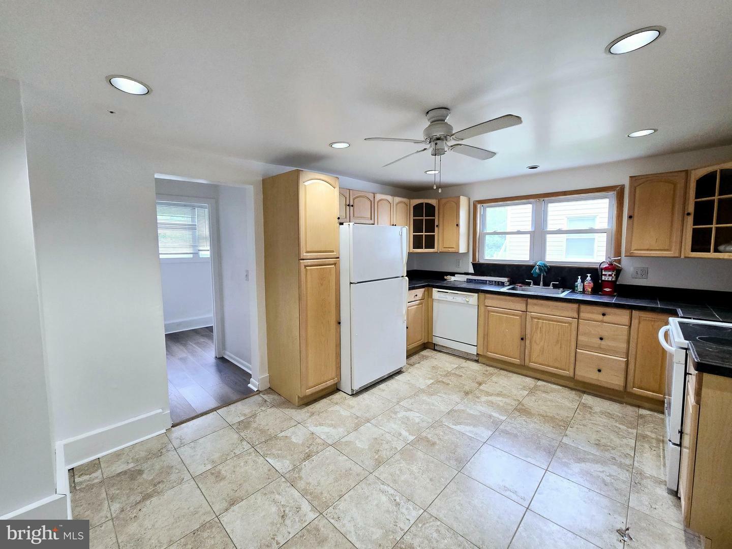 Property Photo:  14 Lakewood Road A  NJ 08533 