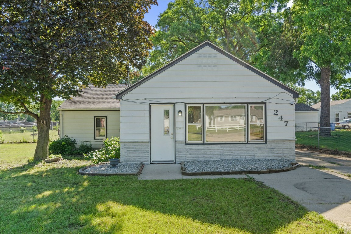 247 S Evans Road  Evansdale IA 50707 photo