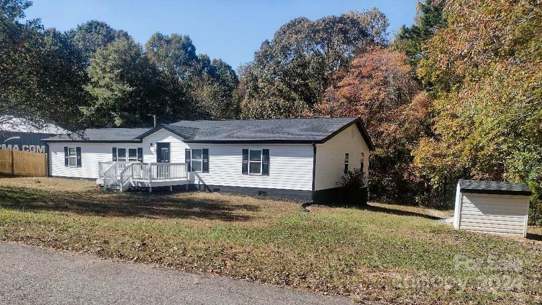 Property Photo:  4497 Bouy Lane  NC 28037 