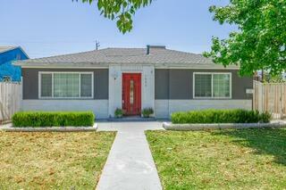 Property Photo:  1002 W Palm Avenue  CA 91506 