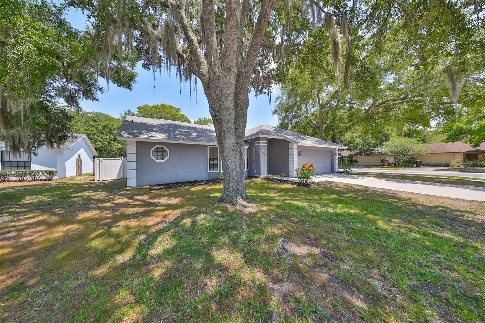 Property Photo:  1201 Sail Way  FL 33594 