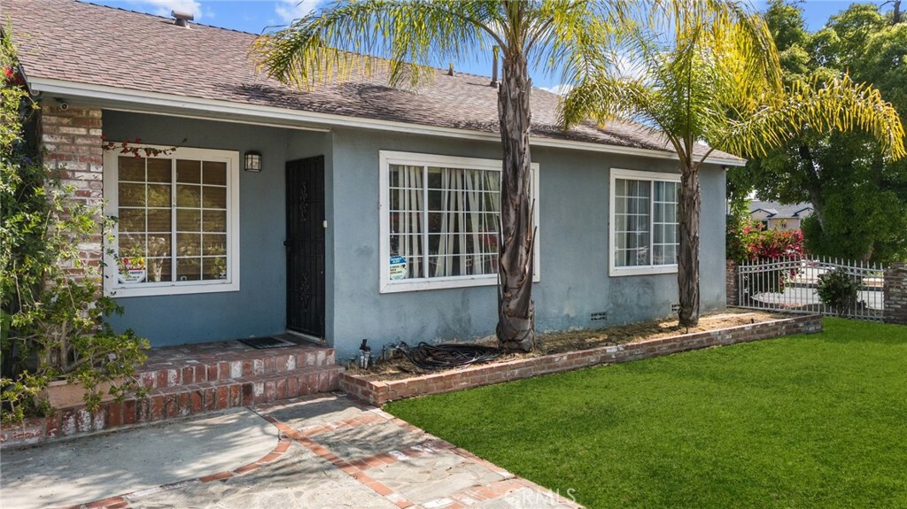 Property Photo:  14958 Septo Street  CA 91345 