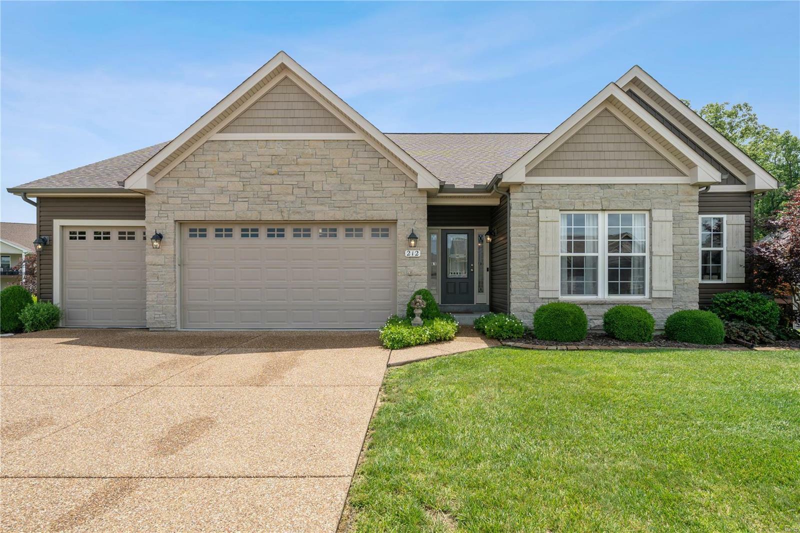 Property Photo:  212 Redmond Pines Drive  MO 63385 