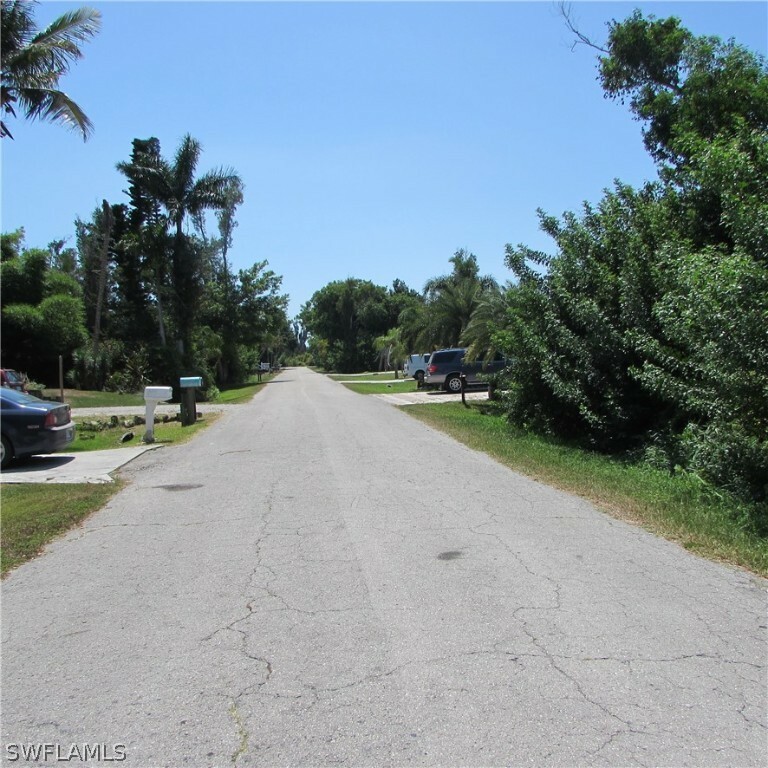 Property Photo: 5456 Henley Street FL 33922