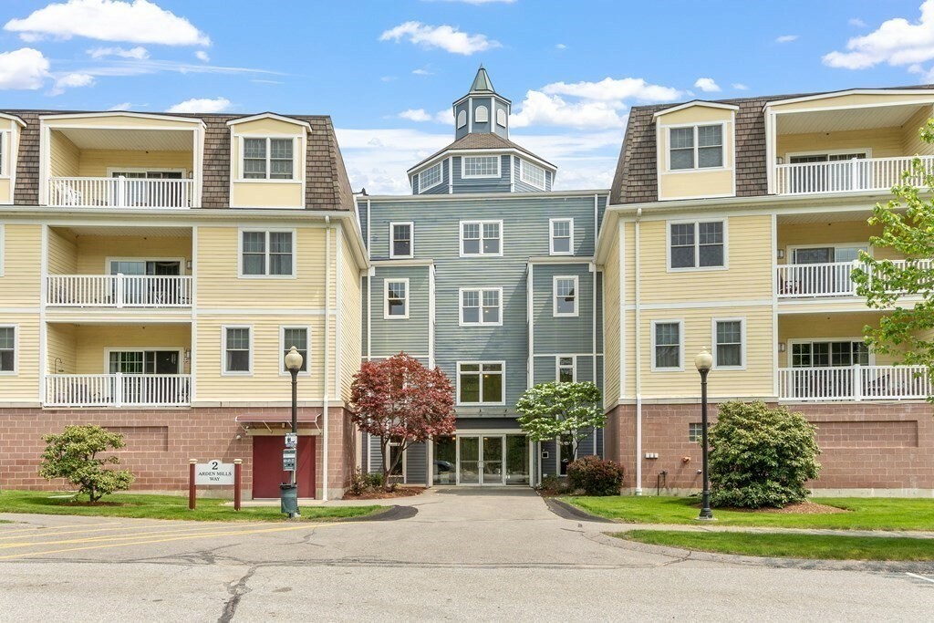 Property Photo:  2 Arden Mills Way 2114  MA 01420 