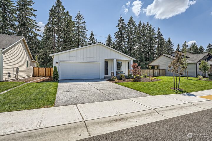 Property Photo:  19904 138th Avenue Ct E 295  WA 98338 