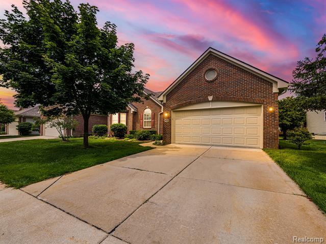 Property Photo: 402 Woodhaven Drive MI 48390