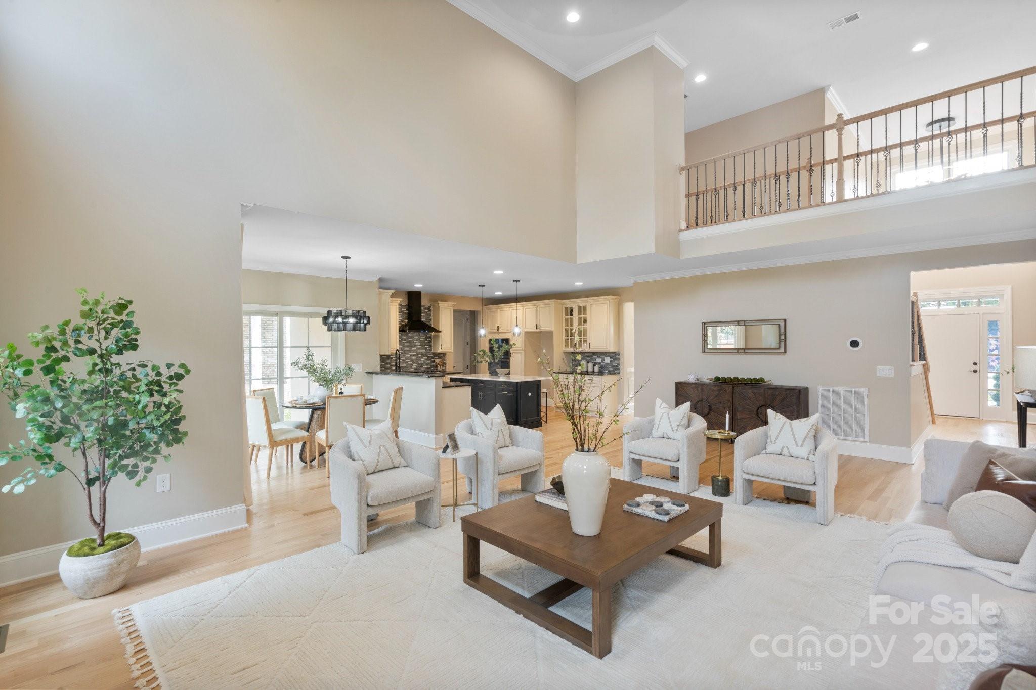Property Photo: 4023 Randolph Road NC 28211