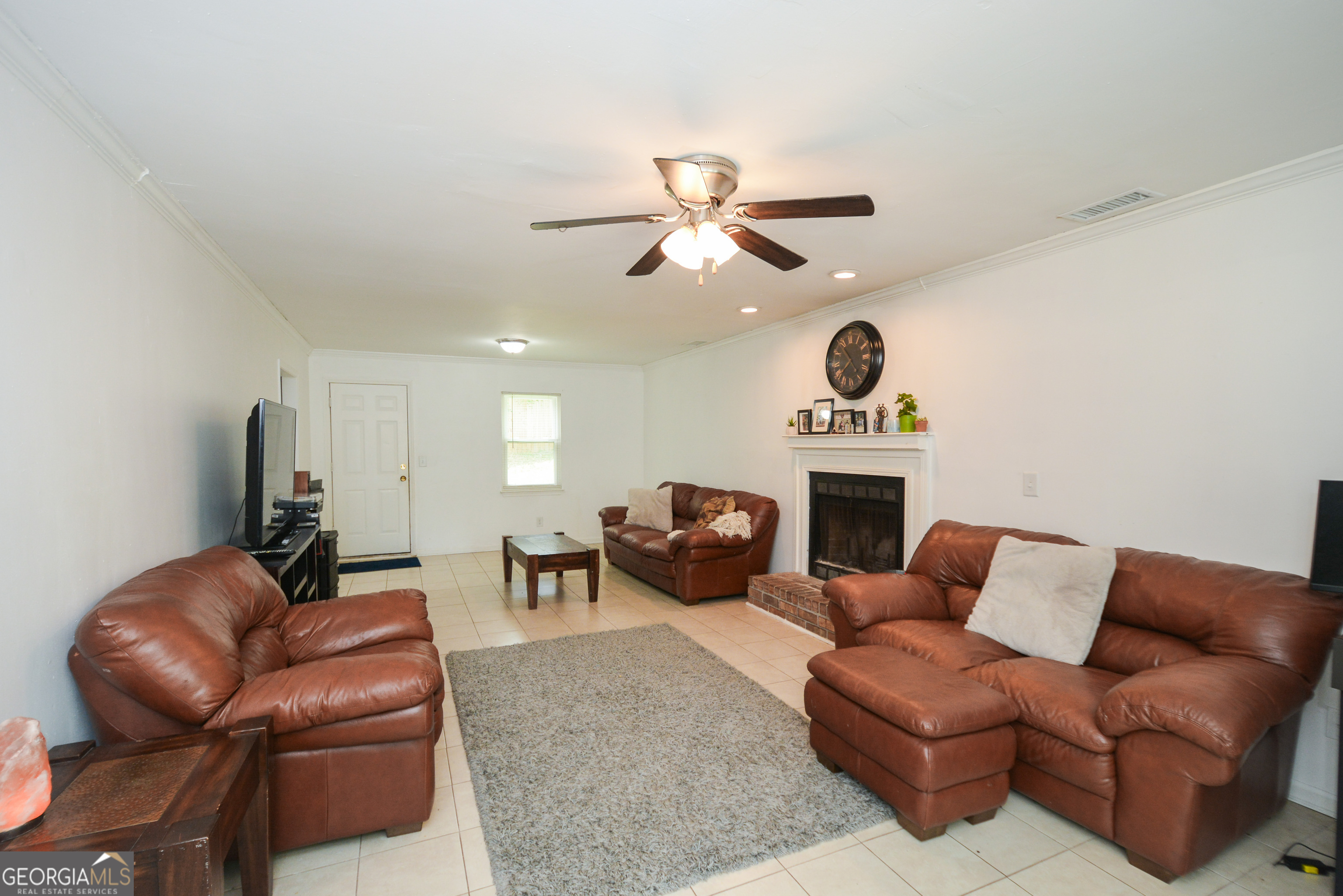 Property Photo:  2896 Lakemont Drive SW  GA 30060 