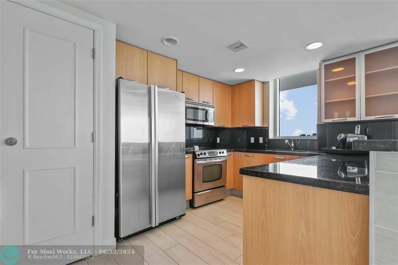 Property Photo:  505 N Fort Lauderdale Bch Blvd 1702  FL 33304 