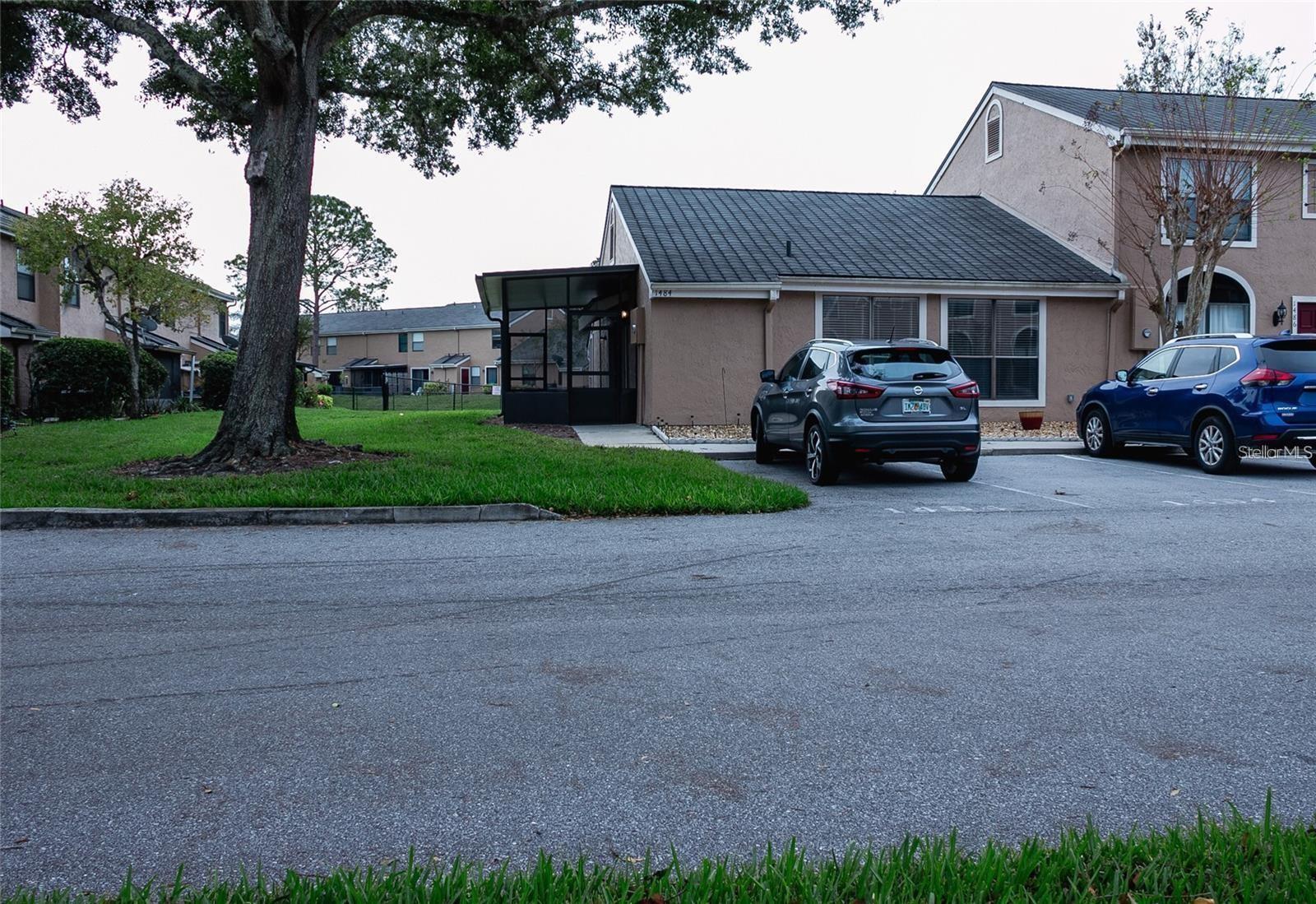 Property Photo: 1484 Casa Park Circle FL 32708