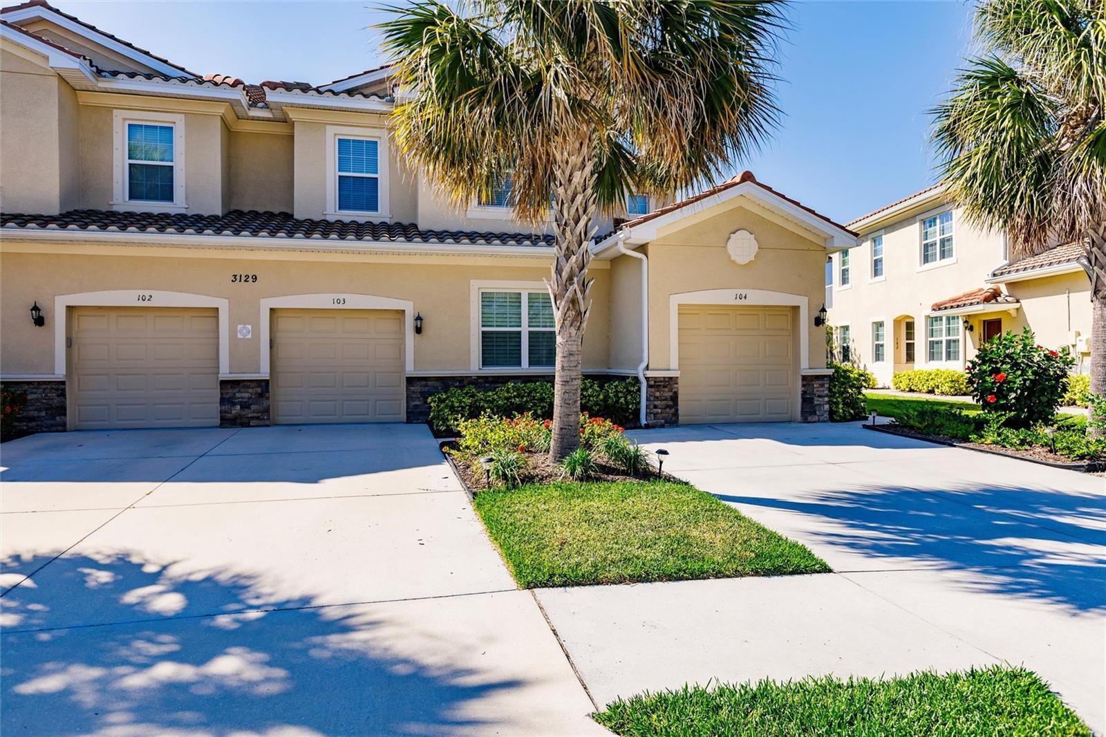 Property Photo: 3129 Oriole Drive 104 FL 34243