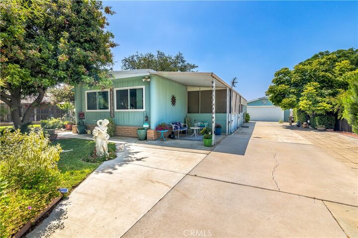 Property Photo: 30143 La Puerta Drive CA 92548