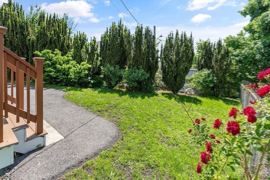 Property Photo:  176 Charles St 2  MA 02453 