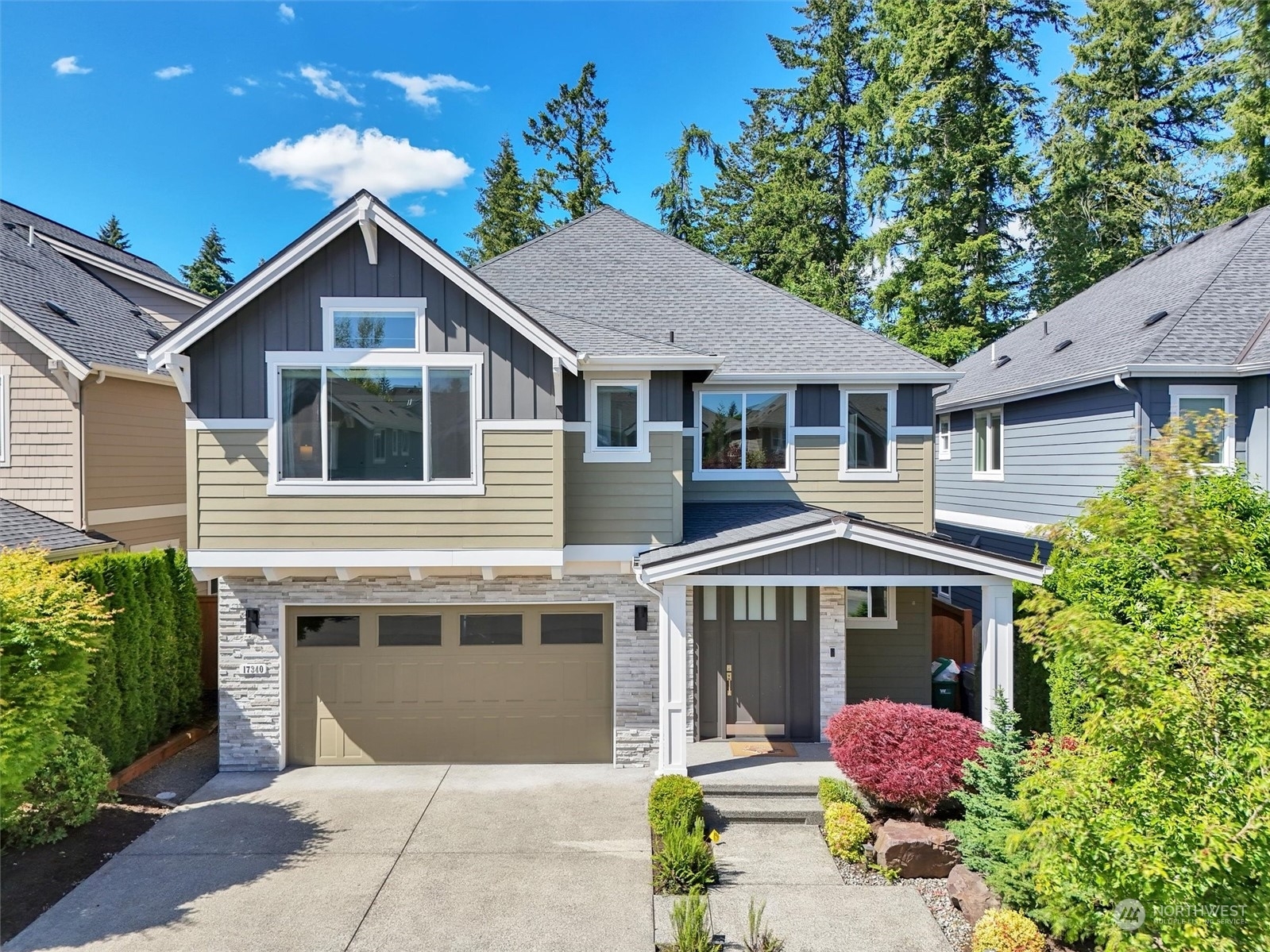 Property Photo: 17340 123rd Way NE WA 98052