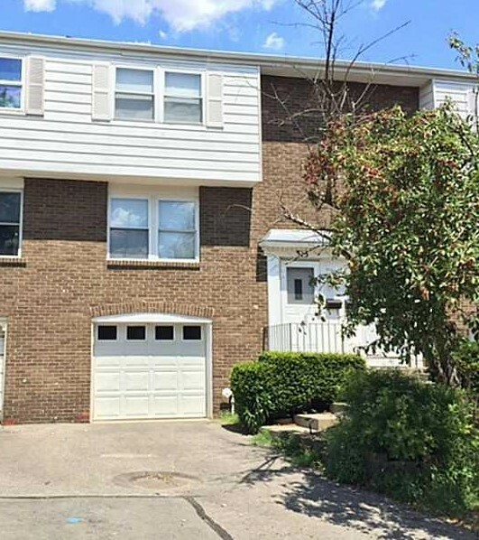 Property Photo:  313 Cricketwood Ct  PA 15317 