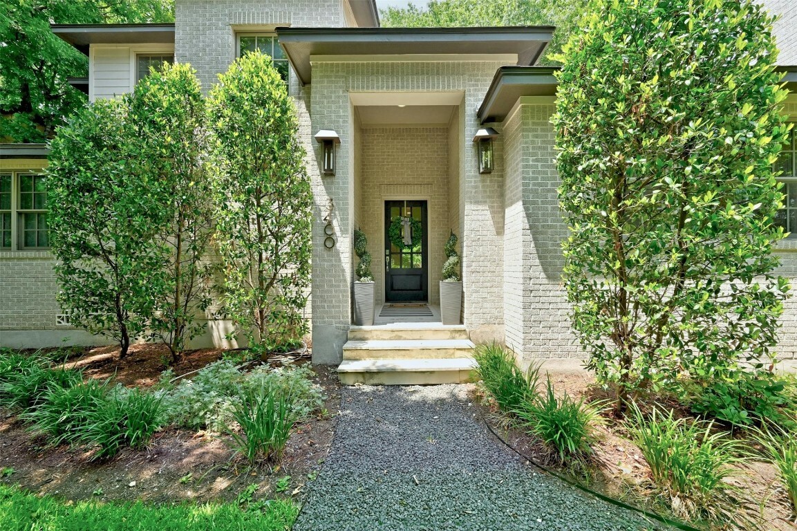 Property Photo: 3400 Oakmont Boulevard TX 78703