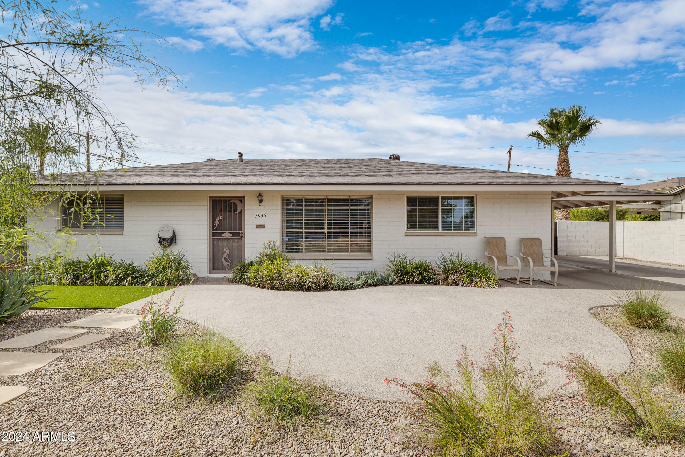 3935 E Whitton Avenue  Phoenix AZ 85018 photo