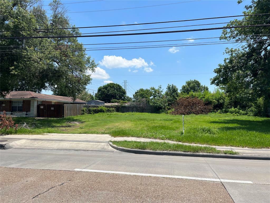 Property Photo:  3302 Garth Road  TX 77521 