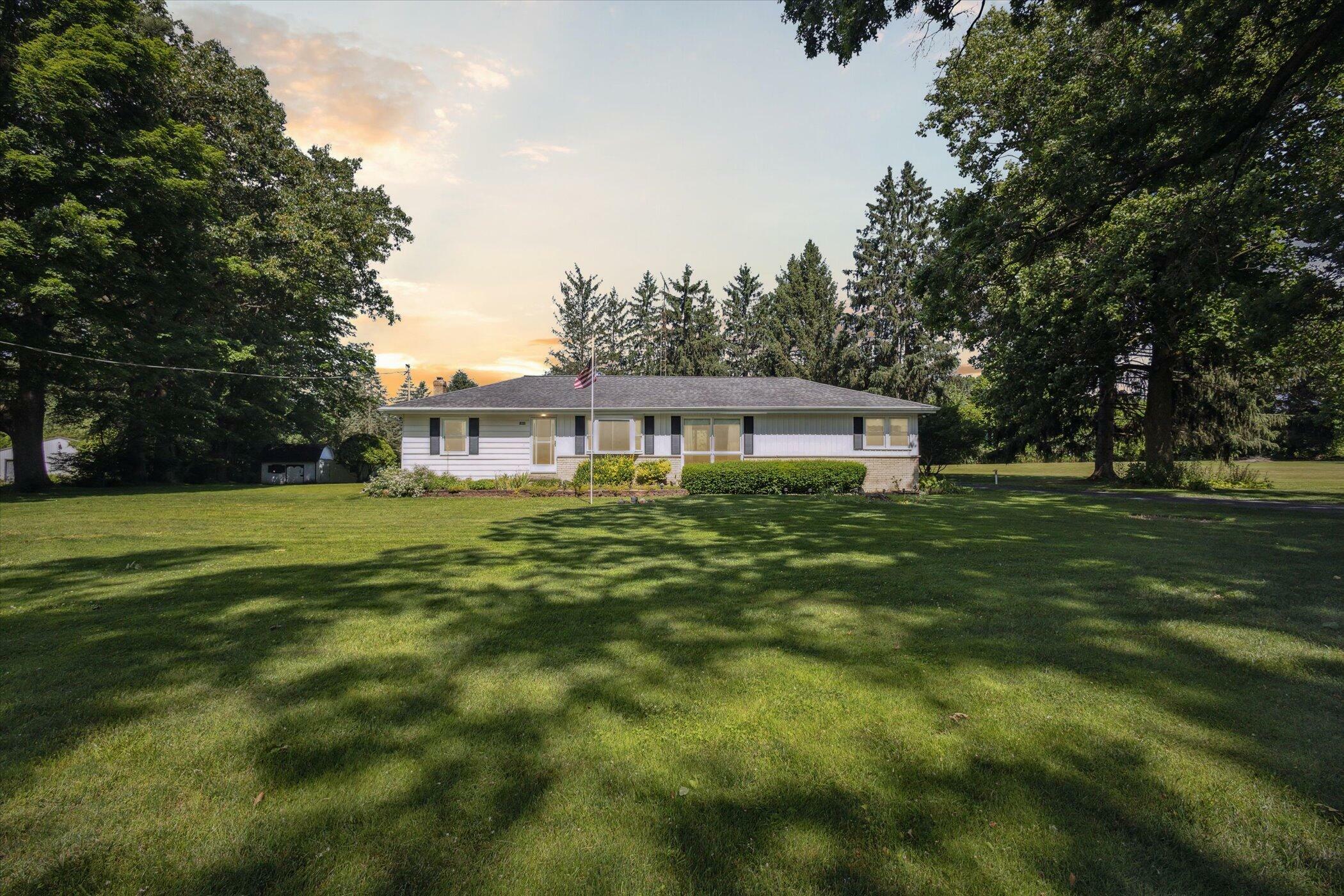 Property Photo:  1860 Bakertown Road  MI 49107 