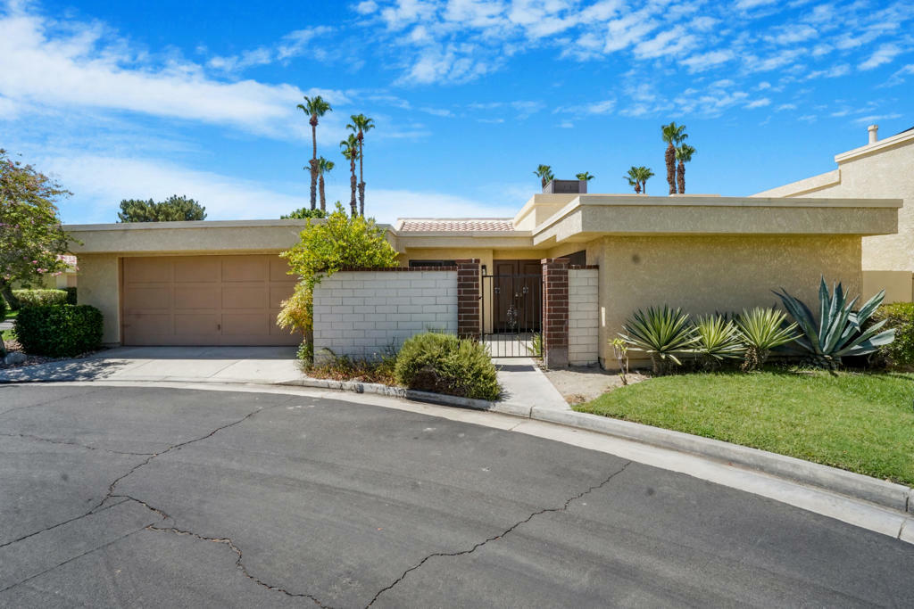 Property Photo:  6735 Harwood Circle  CA 92264 