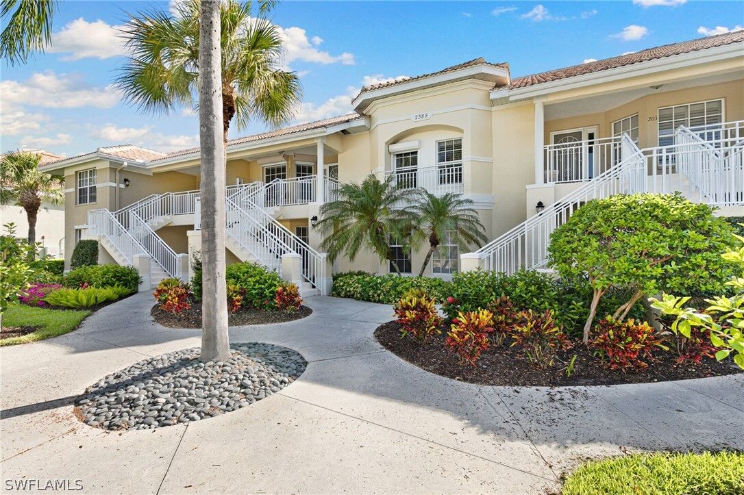 Property Photo: 2385 Harmony Lane 202 FL 34109