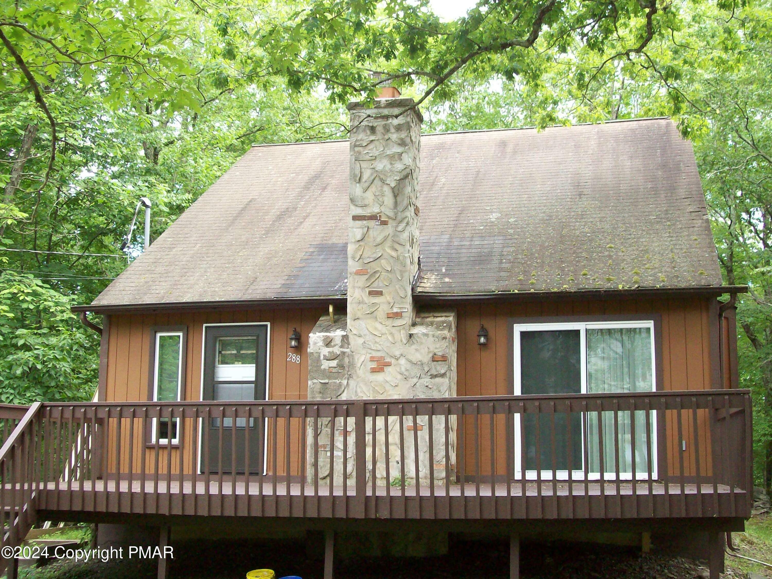 Property Photo:  288 Saunders Drive  PA 18324 