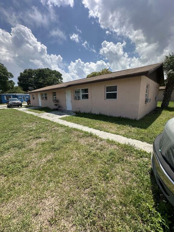 Property Photo:  1225 Avenue K  FL 34950 