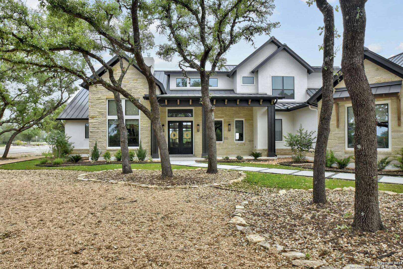 Property Photo:  207 River Bend Place  TX 78070 