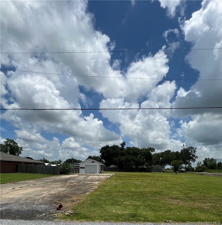 Property Photo: 2384 Gauthier Road LA 70605