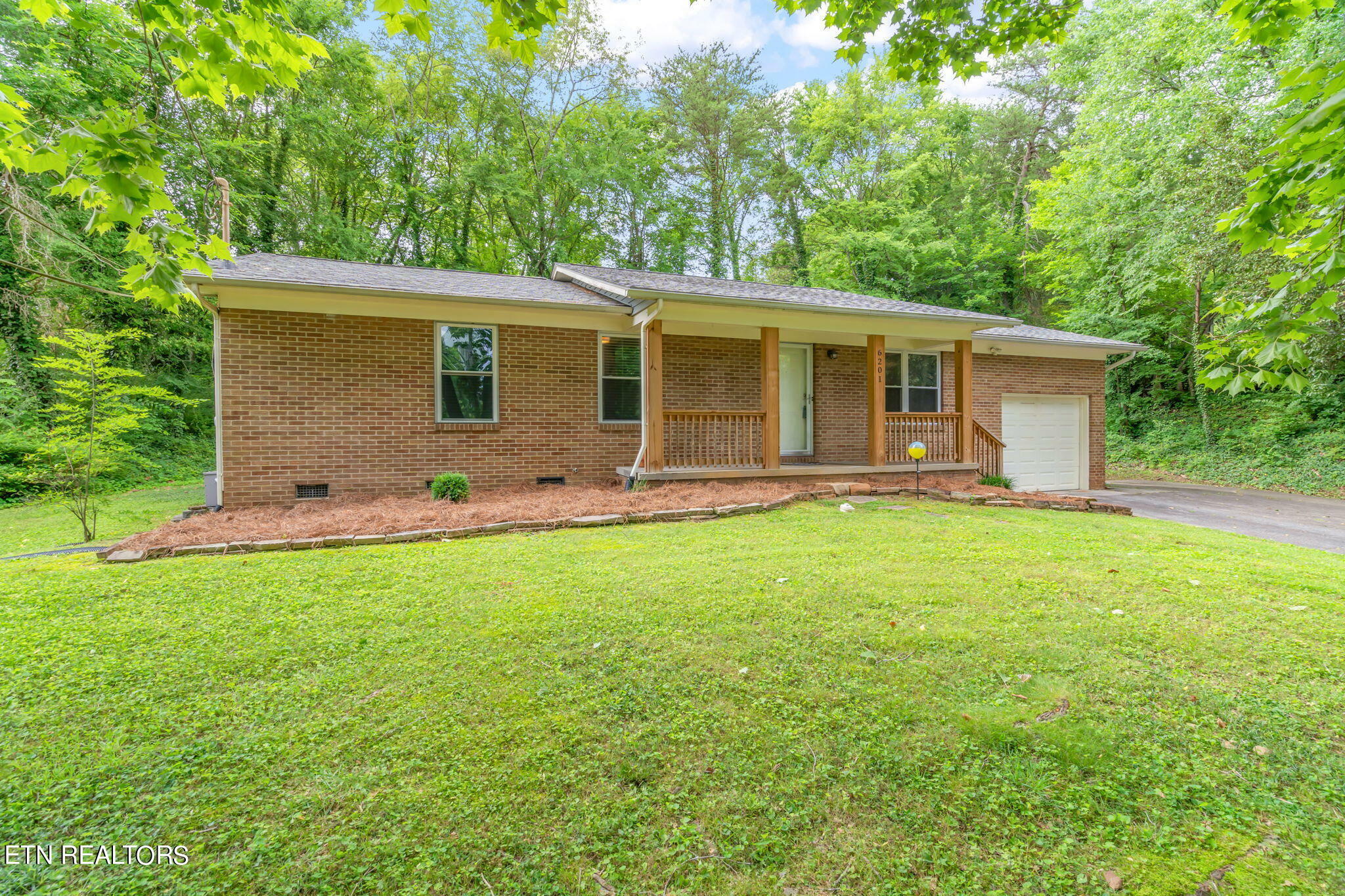 Property Photo: 6201 Janmer Lane Lane TN 37909