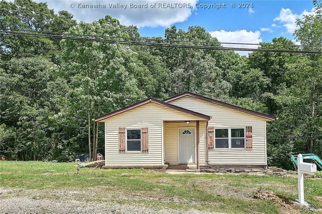 Property Photo:  5137 Waycross Drive  WV 25313 