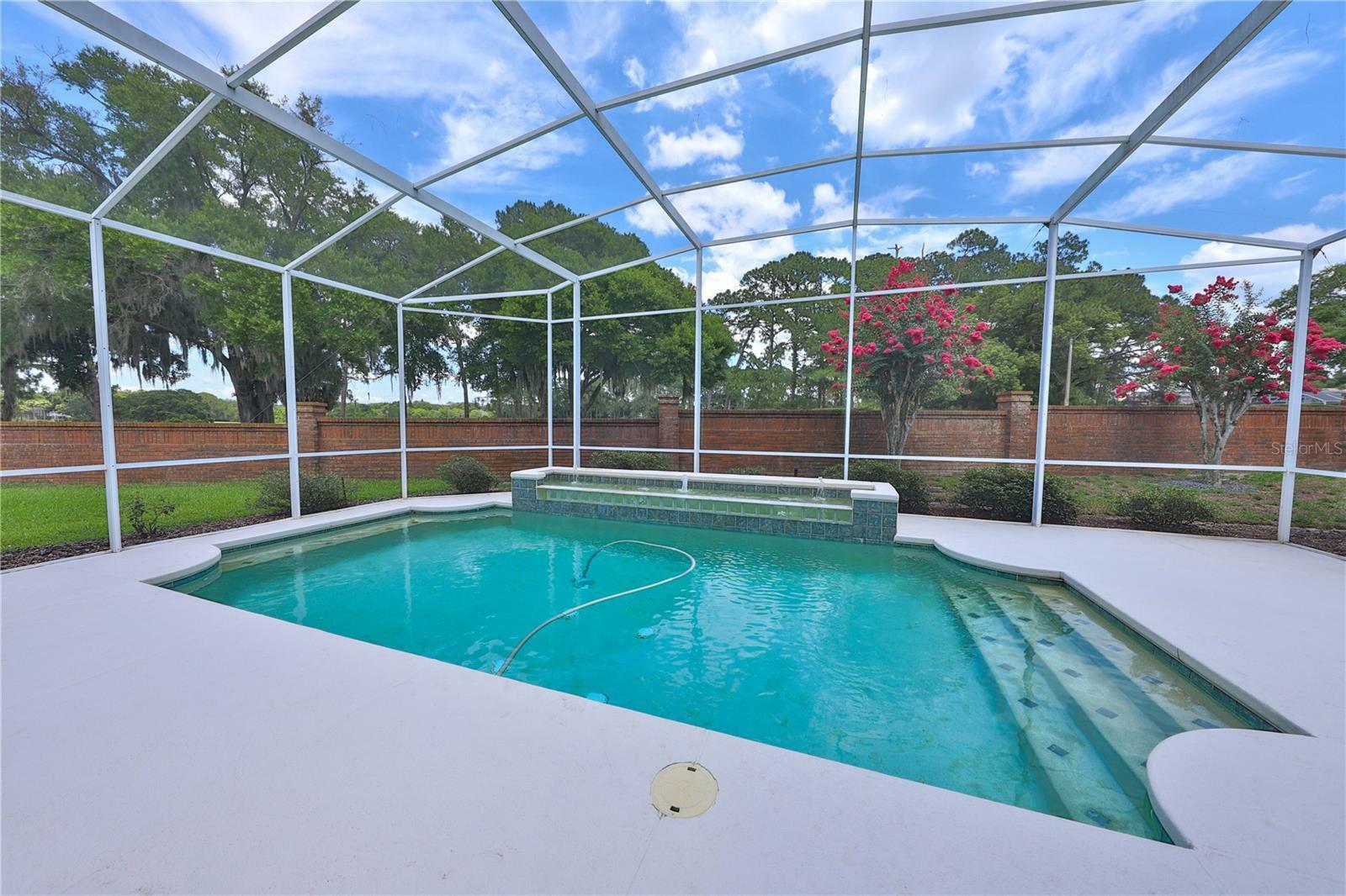 Property Photo:  204 Quail Trail Court  FL 32746 