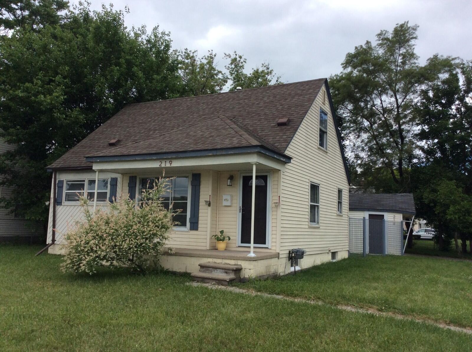 Property Photo: 219 N Stephenson Hwy MI 48067