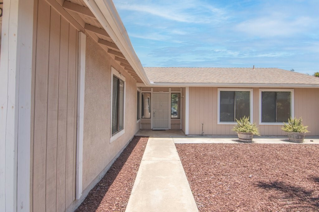 Property Photo:  655 Highlands Road  CA 92530 