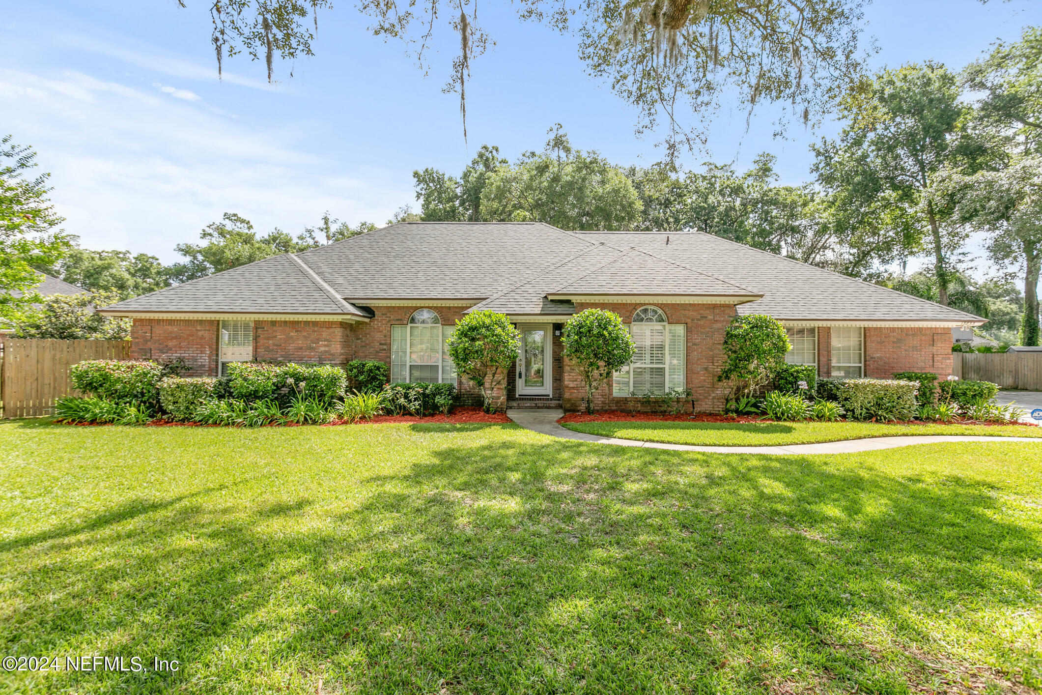 Property Photo:  13853 Thomasville Court  FL 32223 