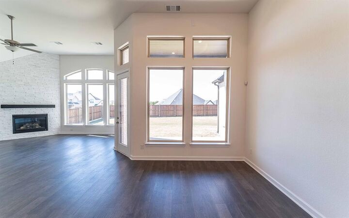 Property Photo: 1855 Verona Lane TX 75032